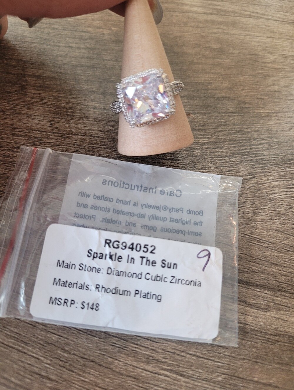 NWT Bomb Party Ring Sparkle In The Sun